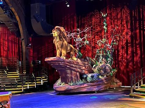 how long is lion king show at animal kingdom? the impact of the show on audience behavior in zoos